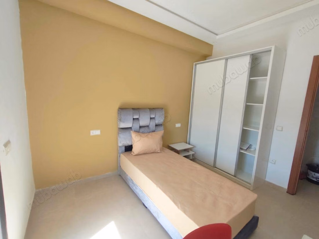 Rent an apartment in Sidi Maarouf. Large area 84 m². Dressing room