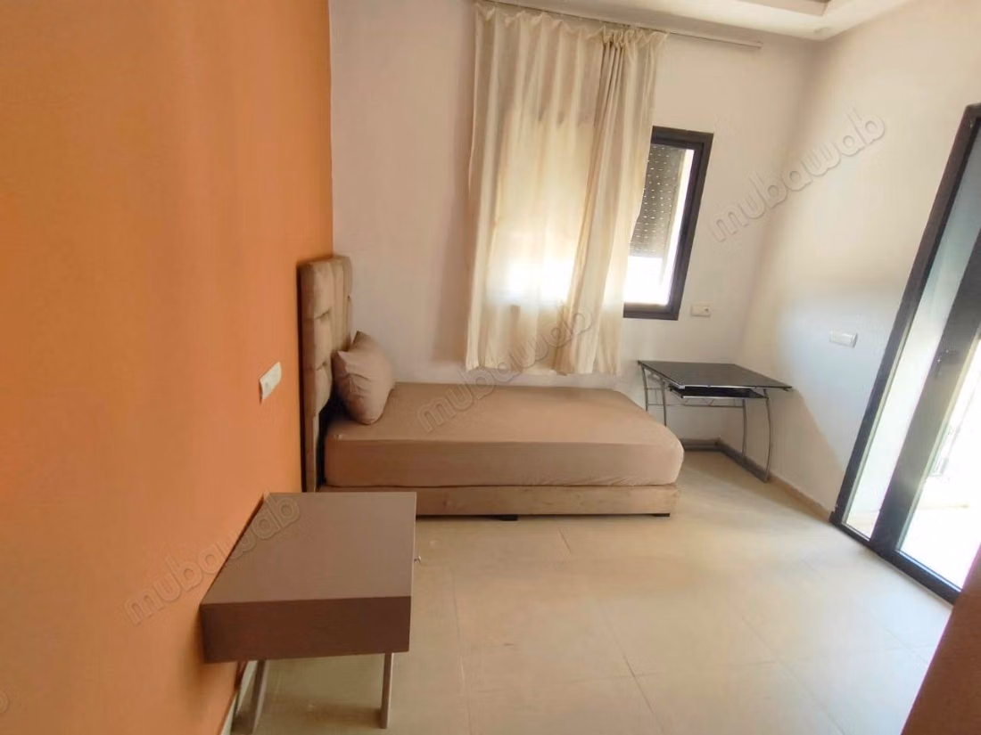 Rent an apartment in Sidi Maarouf. Large area 84 m². Dressing room