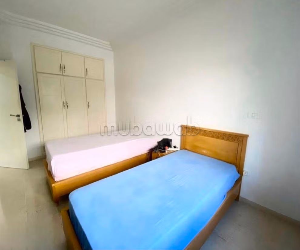 Find an apartment to buy in Aouina. Area of 1 m². Well decorated