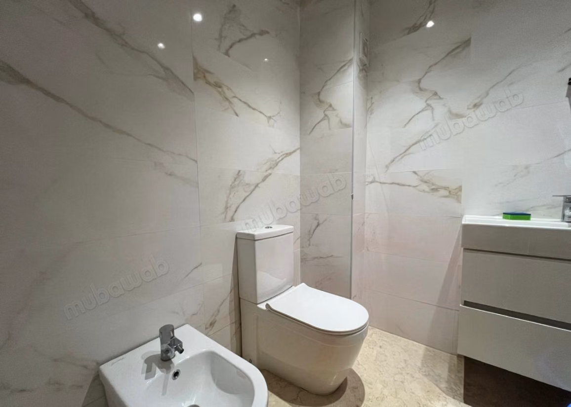 Fabulous apartment for sale in Du Golf. 3 rooms. Reinforced door and central heating