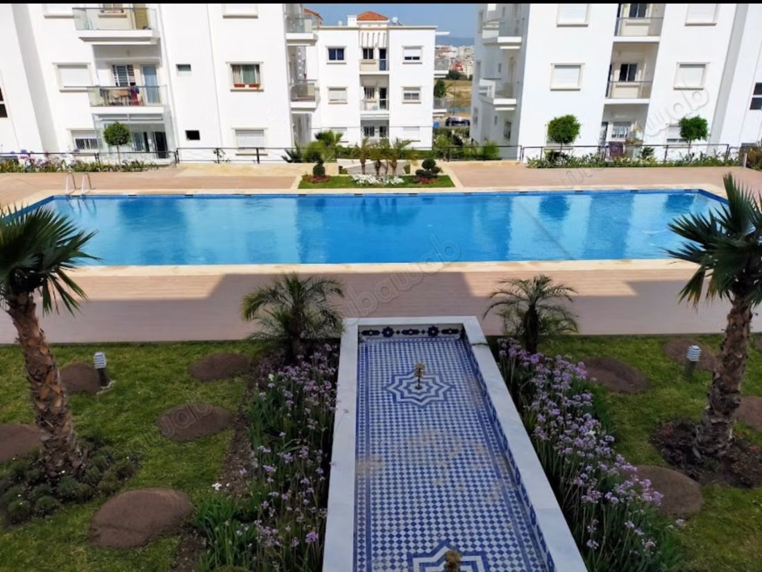Fabulous apartment for sale in Du Golf. 3 rooms. Reinforced door and central heating
