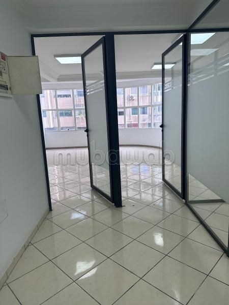 Plateau bureau à louer