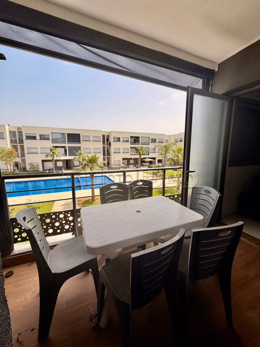 Affitto appartamento. Superficie di 94 m². Giardino e ascensore