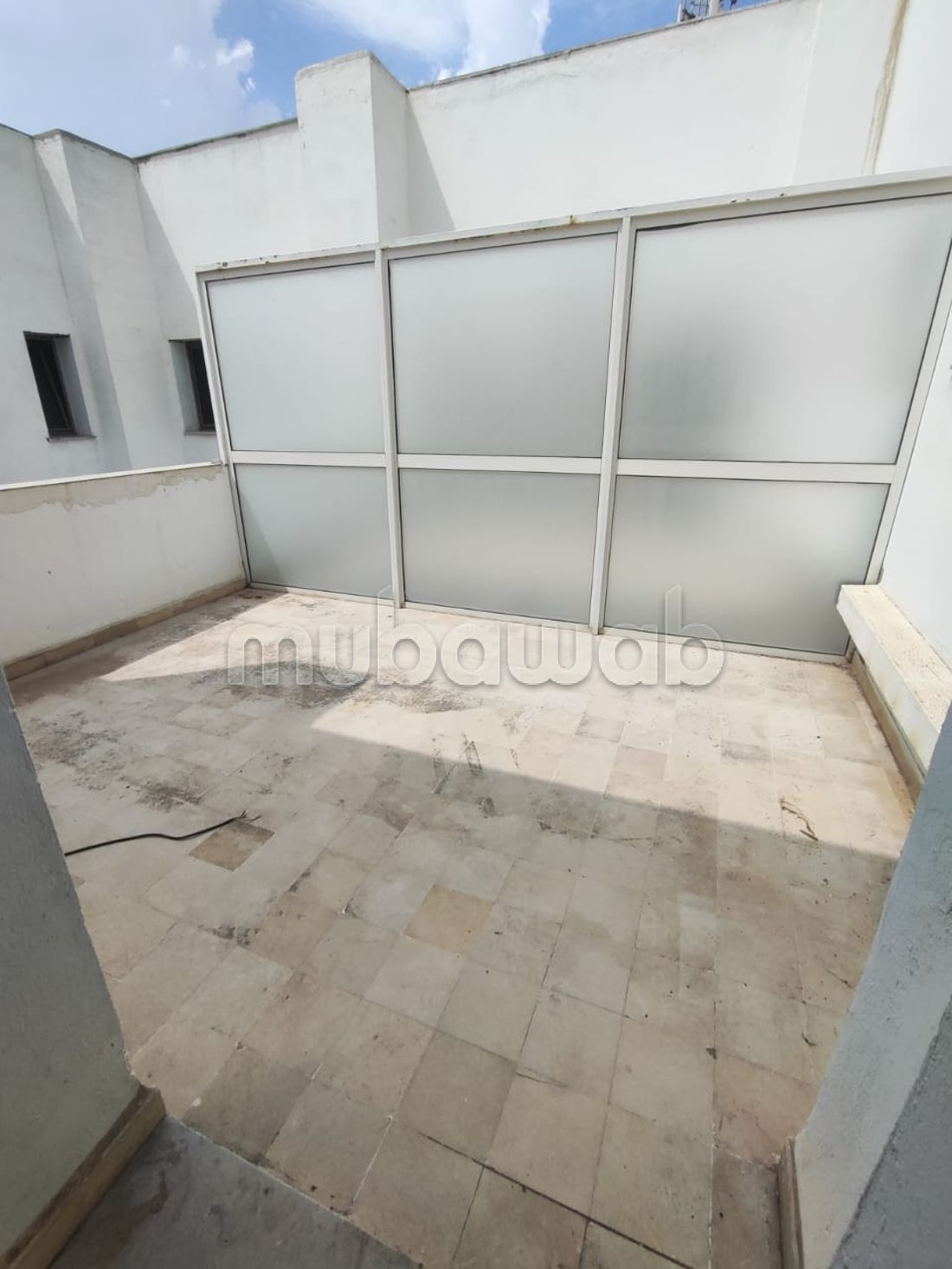 A louer bureau H3 a la Soukra