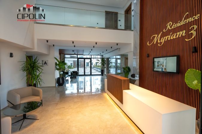 شقة للبيع ب حداءق قرطاج. المساحة الكلية 155 م². باب متين،إقامة محروسة