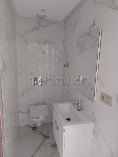 Nu kopen: kantoorruimte in Guéliz. Oppervlakte 63 m². Terras en lift