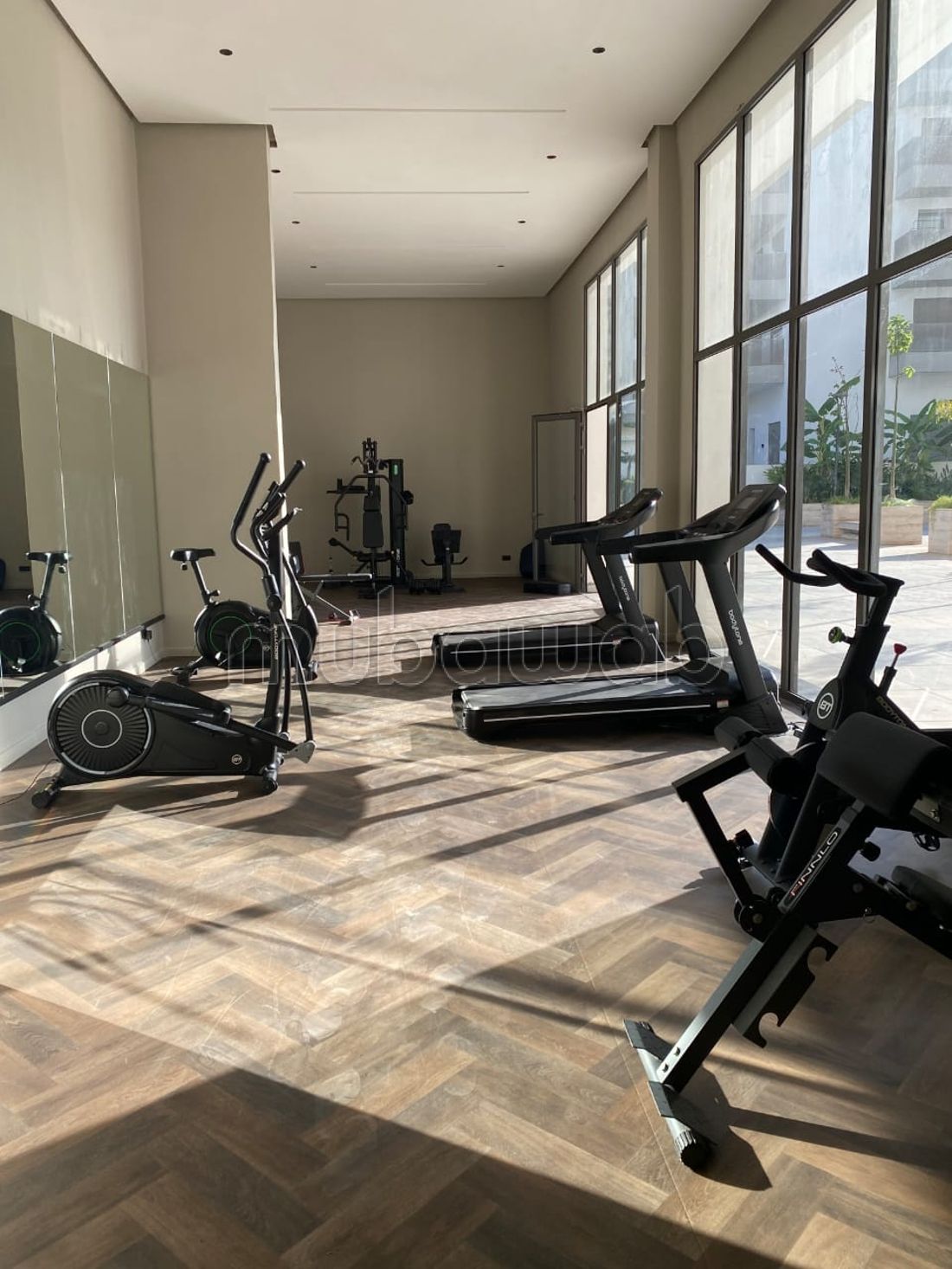 Super studio meuble HD neuf a cfc