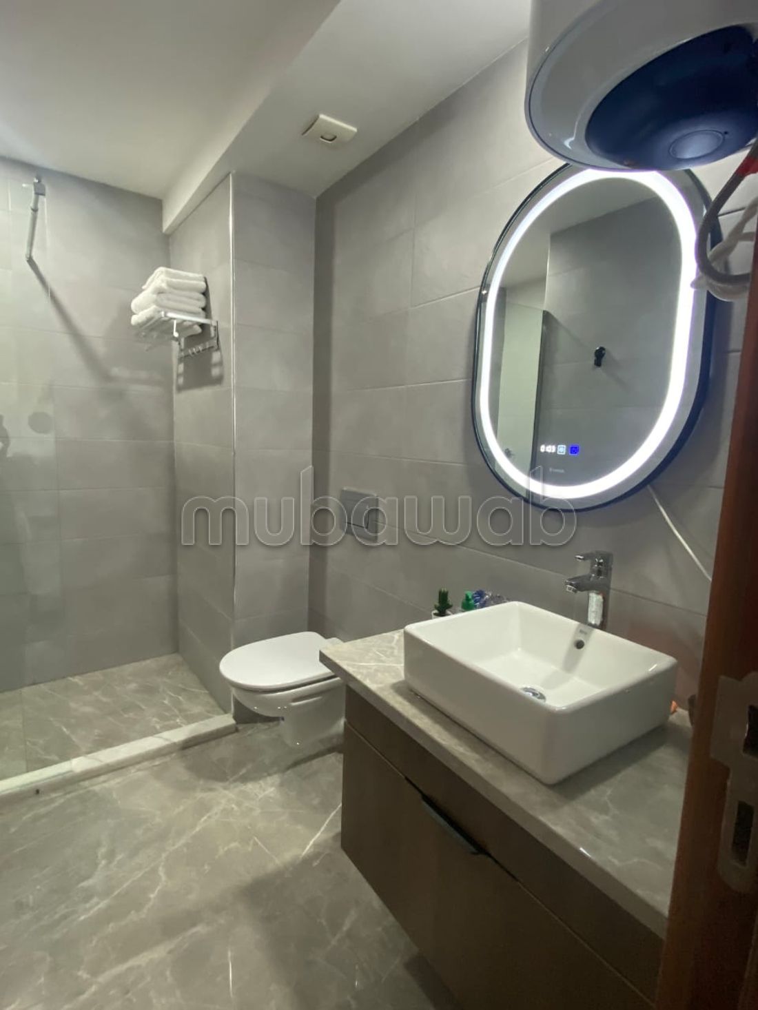 Super studio meuble HD neuf a cfc