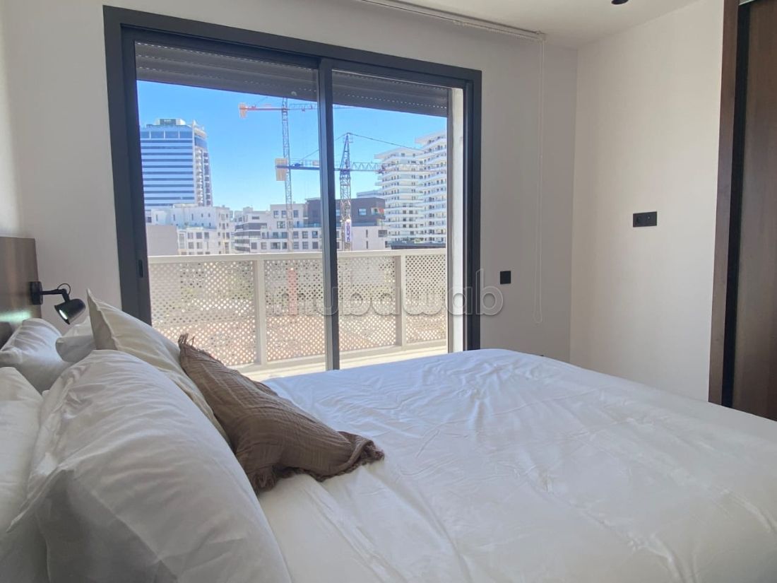 Super studio meuble HD neuf a cfc