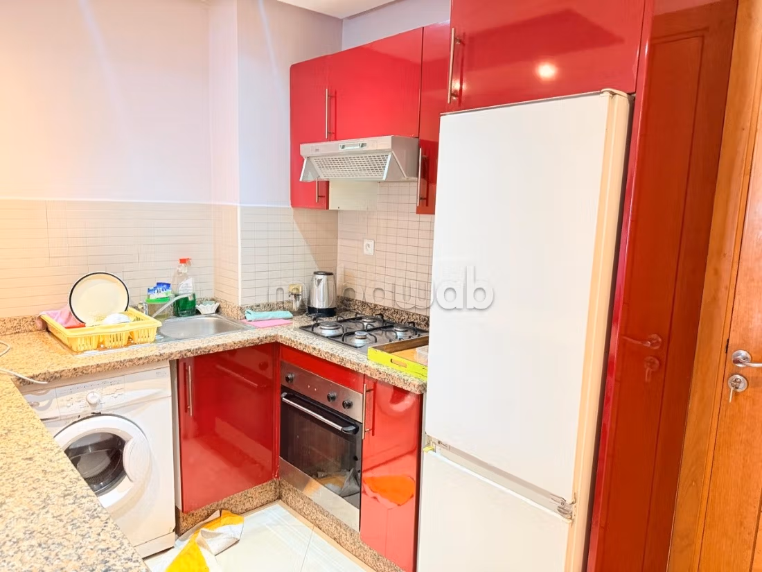 Très bel studio en location près bd Anfa. 1 belle chambre. Meublé — 4
