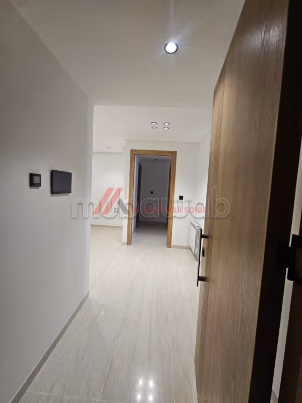 Apartment to purchase. Large area 120 m². Carpark, Balcony
