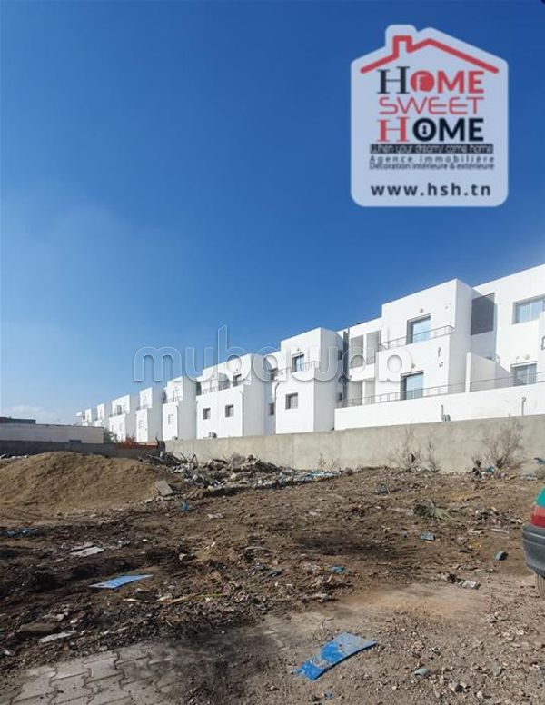 Terrain Promoteur Flora à vendre à la Soukra