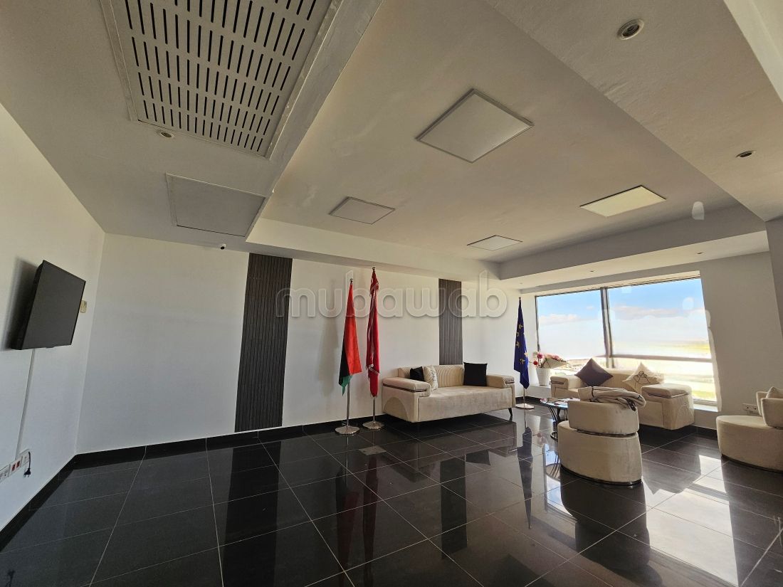 Open space de 180 m² au lac 1