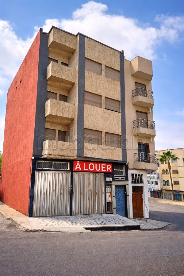 Local à louer de 300 mètre carré