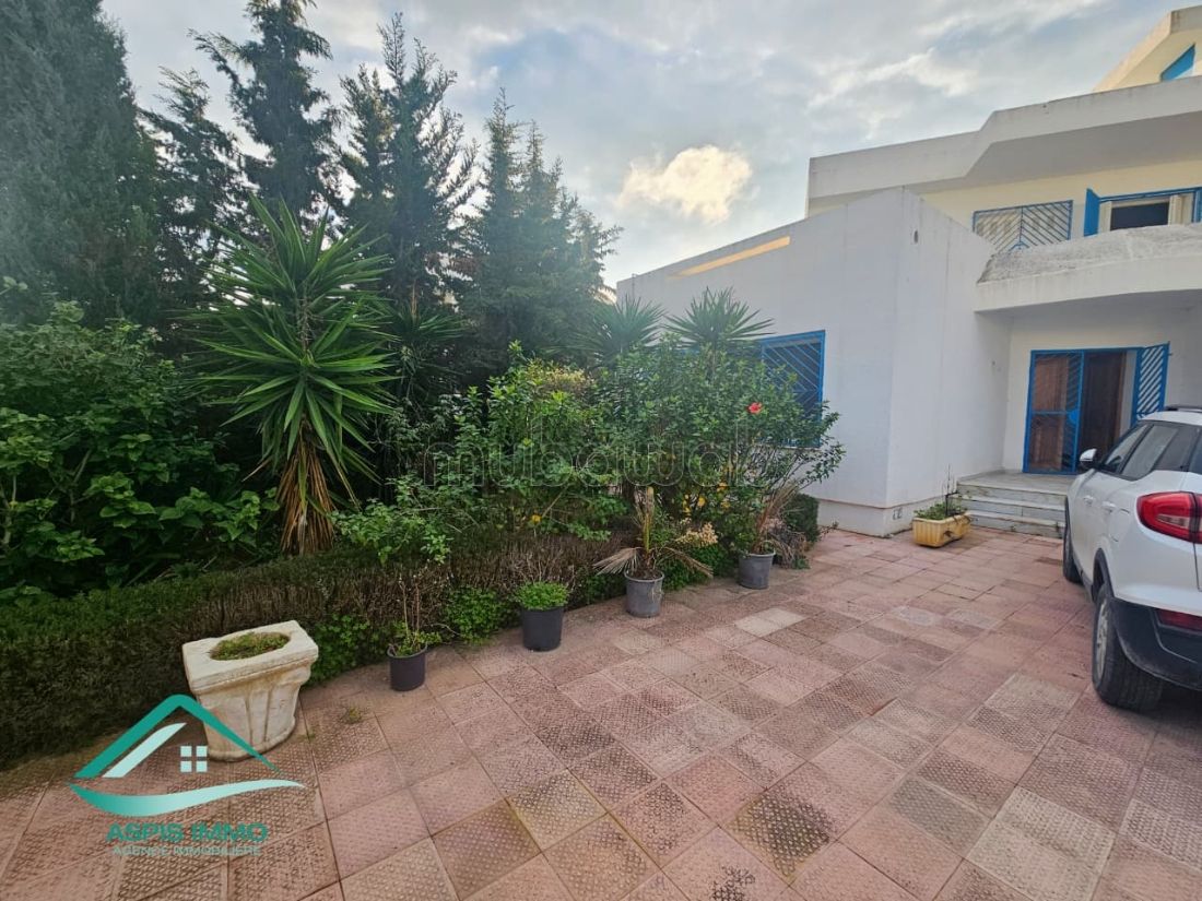 Villa 700 m² à Petit paris Kelibia