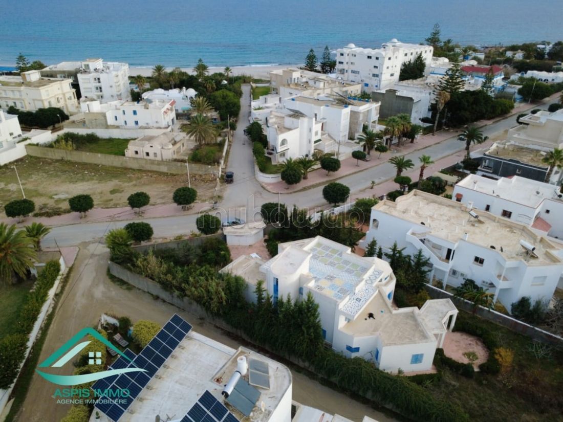 Villa 700 m² à Petit paris Kelibia