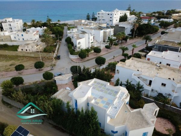 Villa 700 m² à Petit paris Kelibia