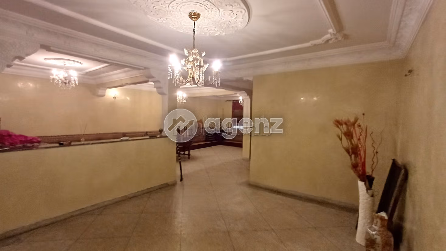 Casa en venta en Hay Mansour. 6 dormitorios. Garaje privado