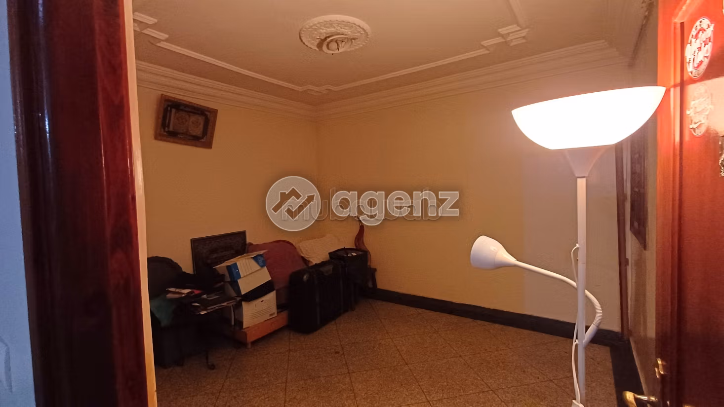 Casa en venta en Hay Mansour. 6 dormitorios. Garaje privado