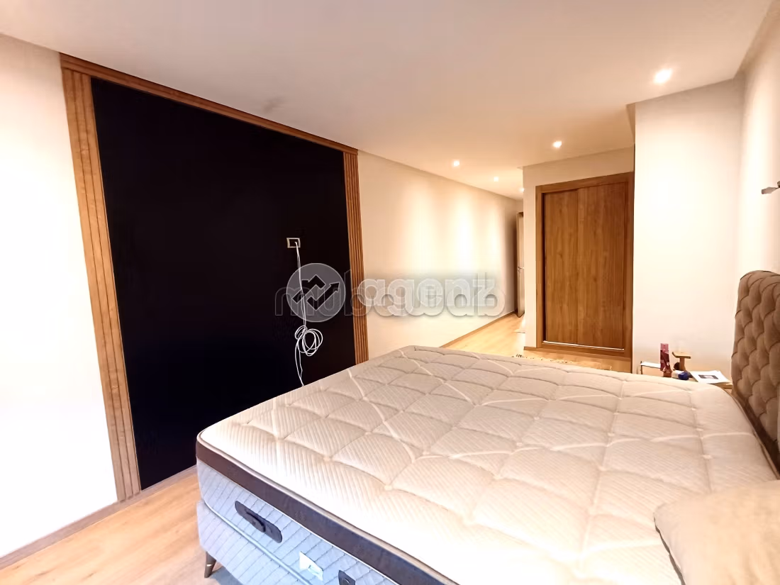 Appartement à vendre 133 m², 3 chambres Oulad Azzouz Dar Bouazza