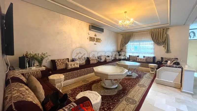 Piso en venta en Aïn Sebaâ. Superficie de 144 m². Parking y ascensor