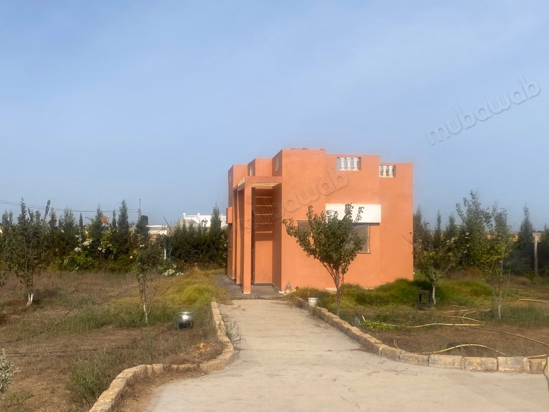 Tenuta agricola in vendita. Superficie di 400 m². Sistema di sicurezza