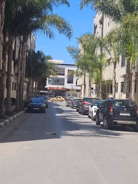 Louez cet appartement à Hay Chmaou. 2 chambres agréables. Porte blindée, sécurité