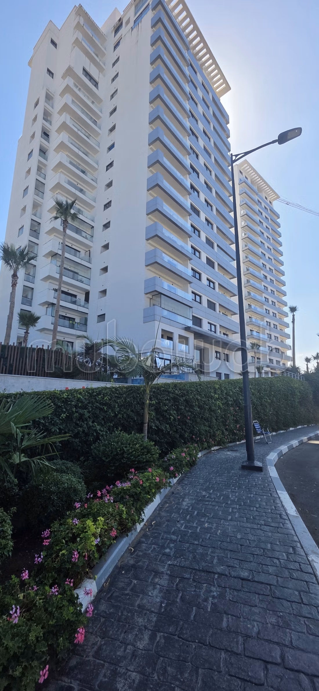 Appartement sans vis à vis à Coral Towers avec parking — 5