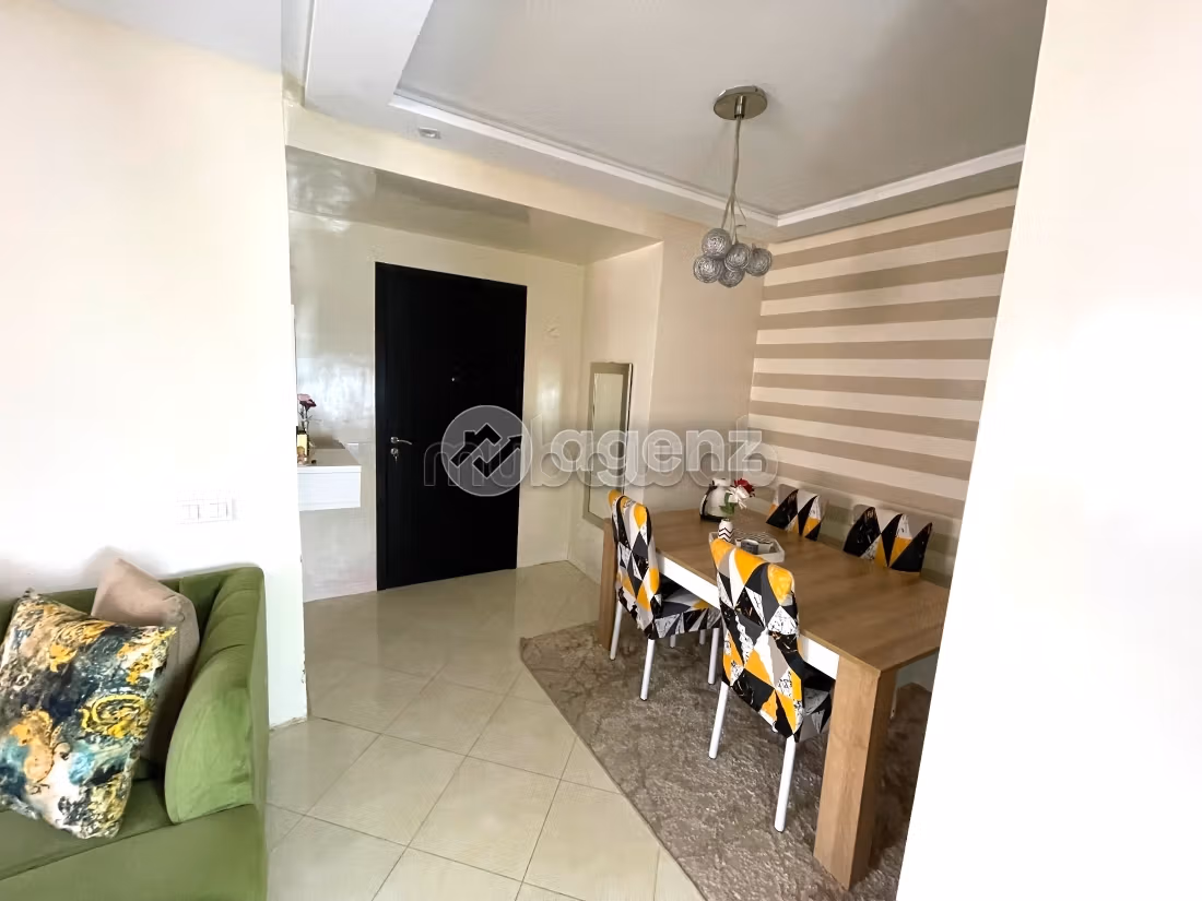 Vendita di uno splendido appartamento. 2 camere da letto. Cucina equipaggiata