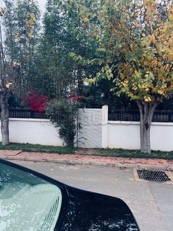 ONEP Villa avec ch. Central et piscine à vendre