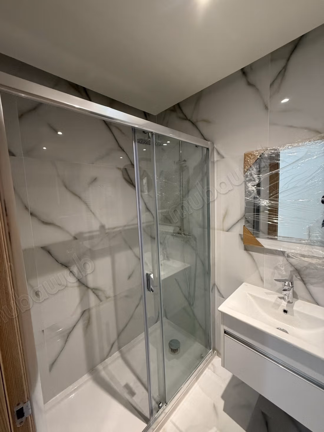 Vendita di uno splendido appartamento a Cité Ennasr 2. Superficie 150 m². Porta blindata, servizio di sicurezza