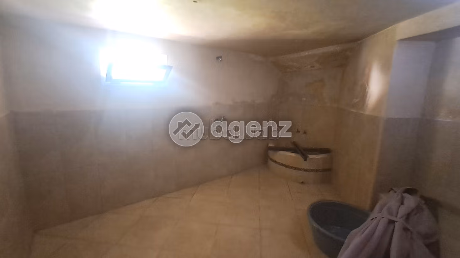 Villa à vendre 663 m², 5 chambres Sidi Maarouf Casablanca