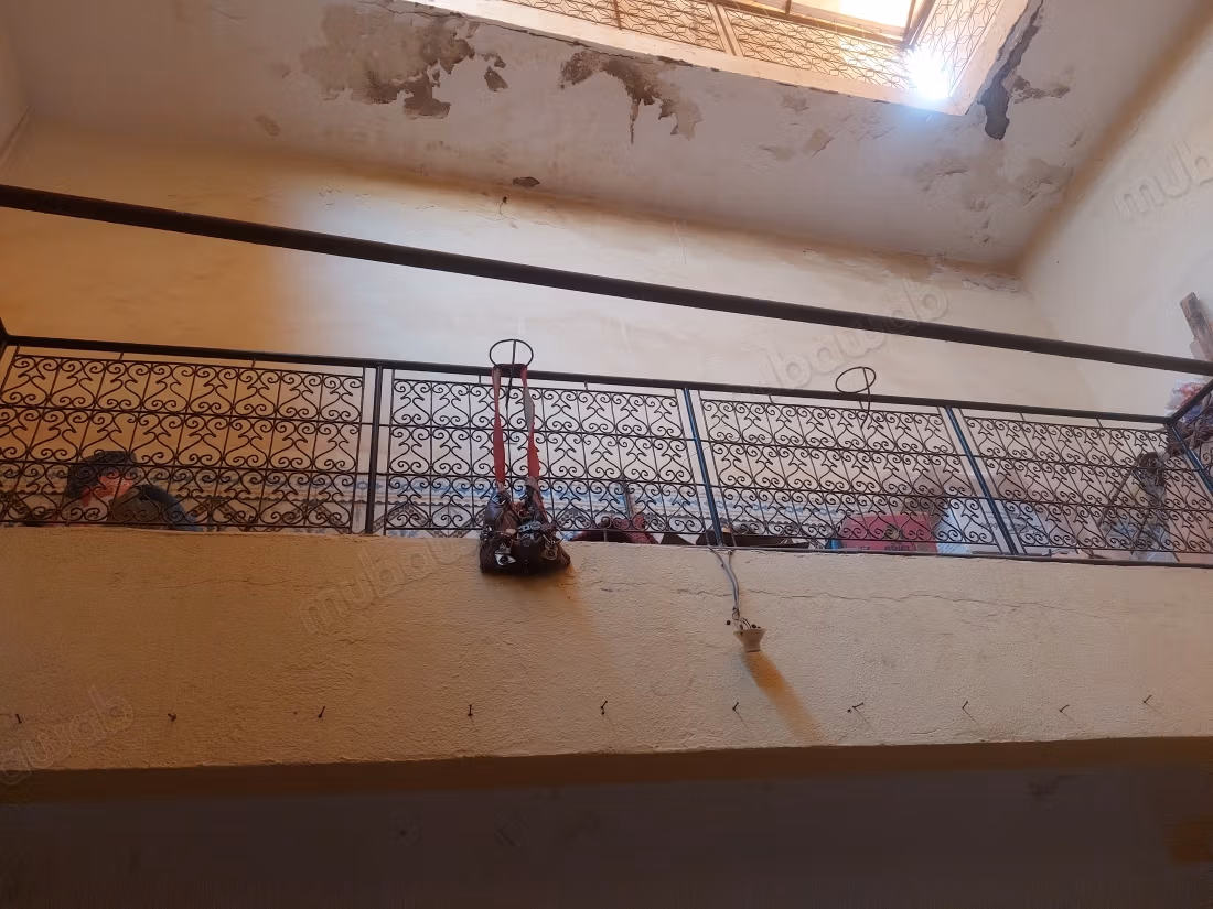 رياض رائع للبيع ب الرحبة القديمة. المساحة الإجمالية 164 م². شرفة كبيرة