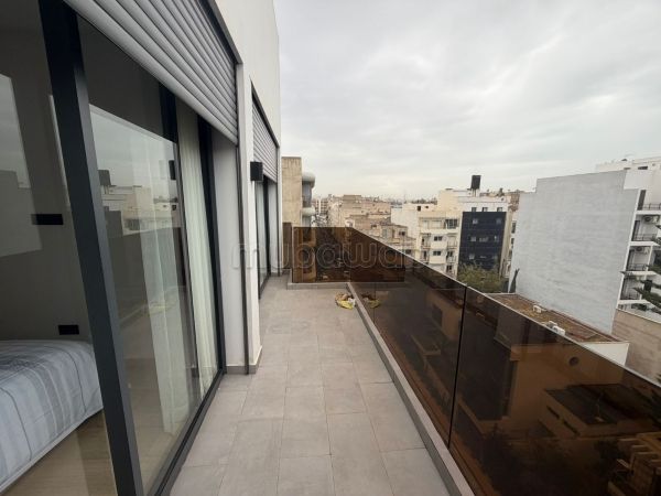 Huurappartementen in Les princesses. 1 Kamer. Gemeubileerd