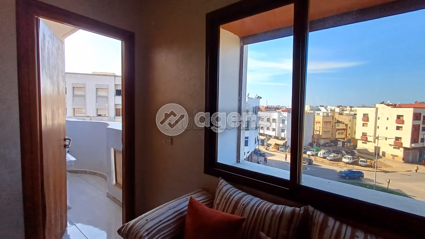 Bonito piso en venta en Maghreb Arabi. 2 hermosas habitaciones. Ascensor