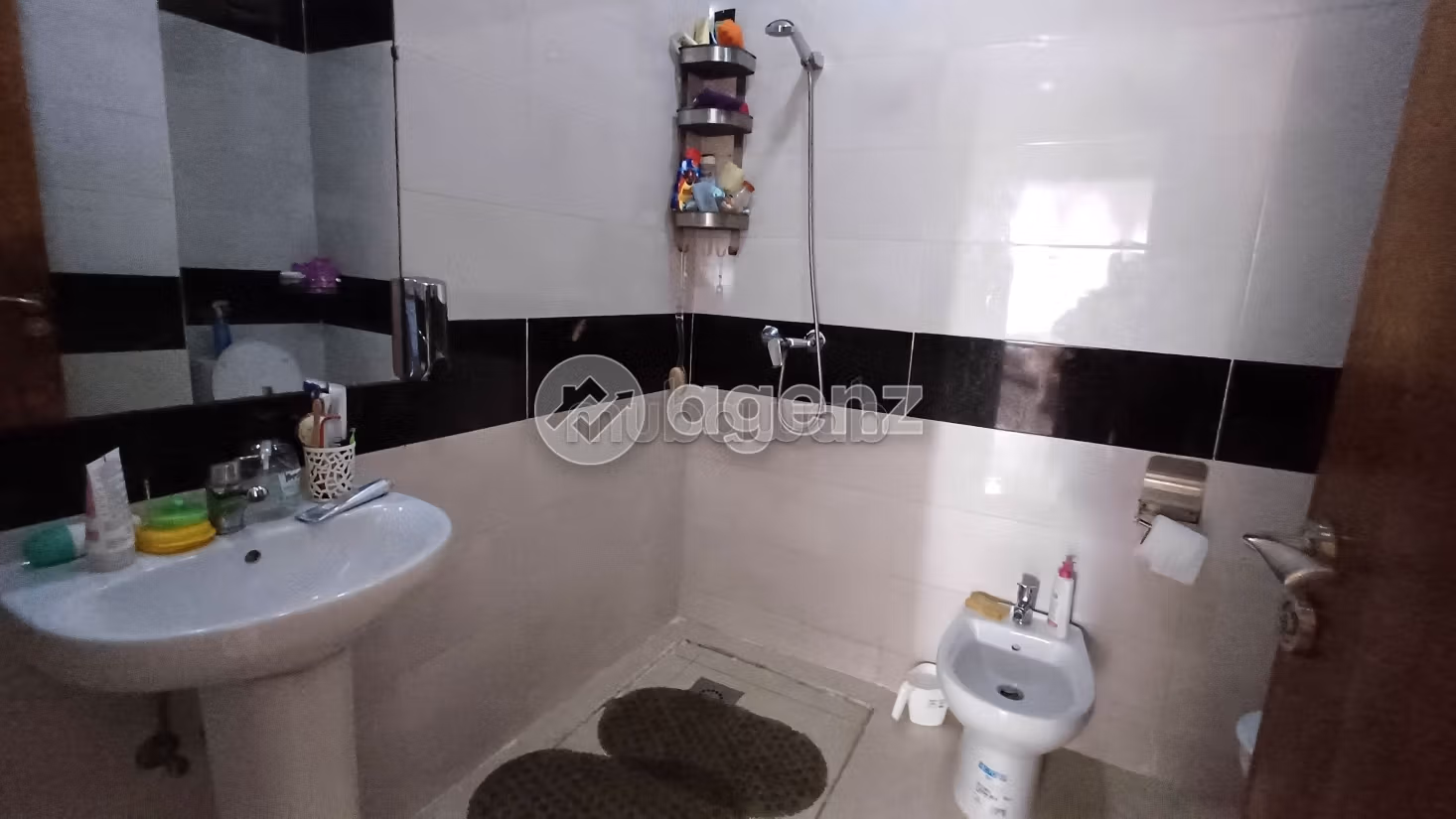 Bonito piso en venta en Maghreb Arabi. 2 hermosas habitaciones. Ascensor