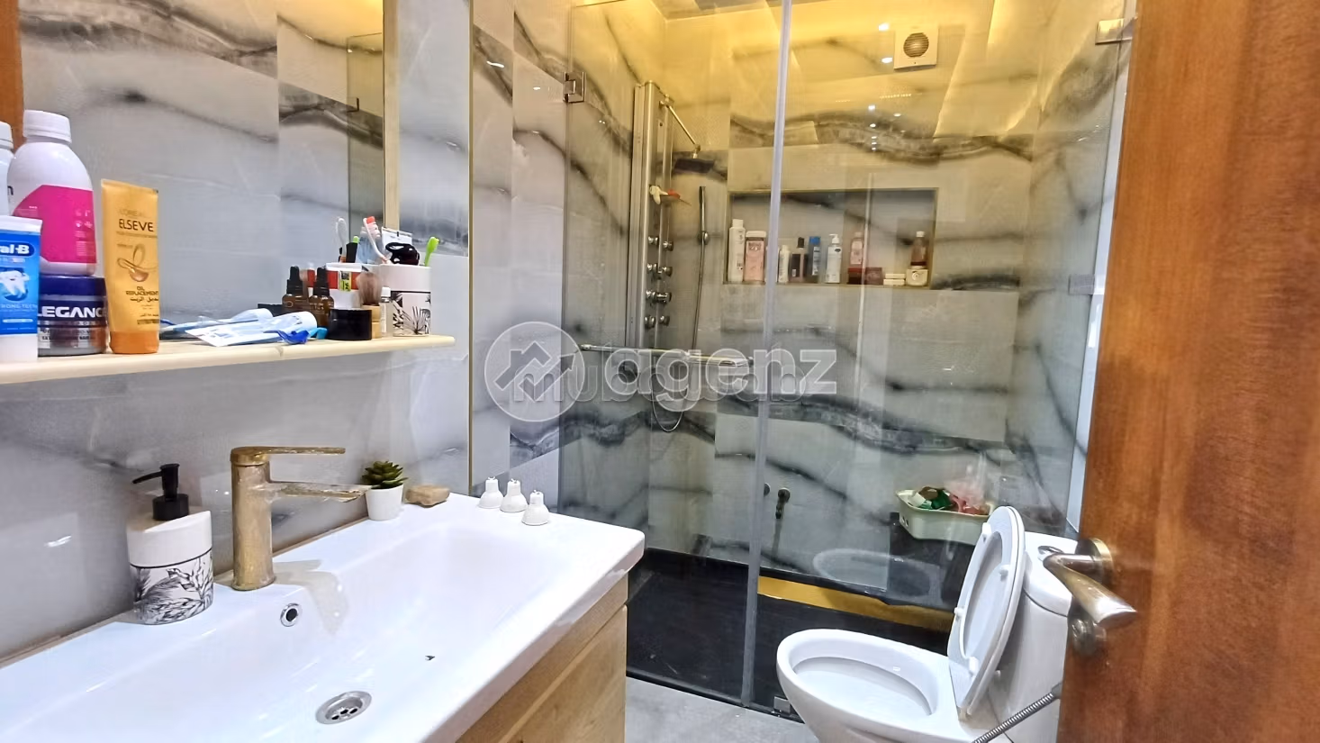 Bonito piso en venta en Maghreb Arabi. 2 hermosas habitaciones. Ascensor