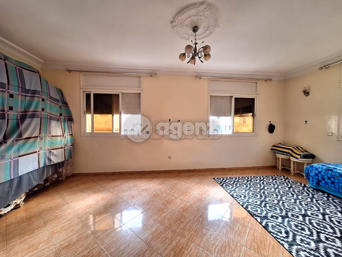 Appartementen te koop in Derb Koréa. 5 Kamers. Parkeerplaats