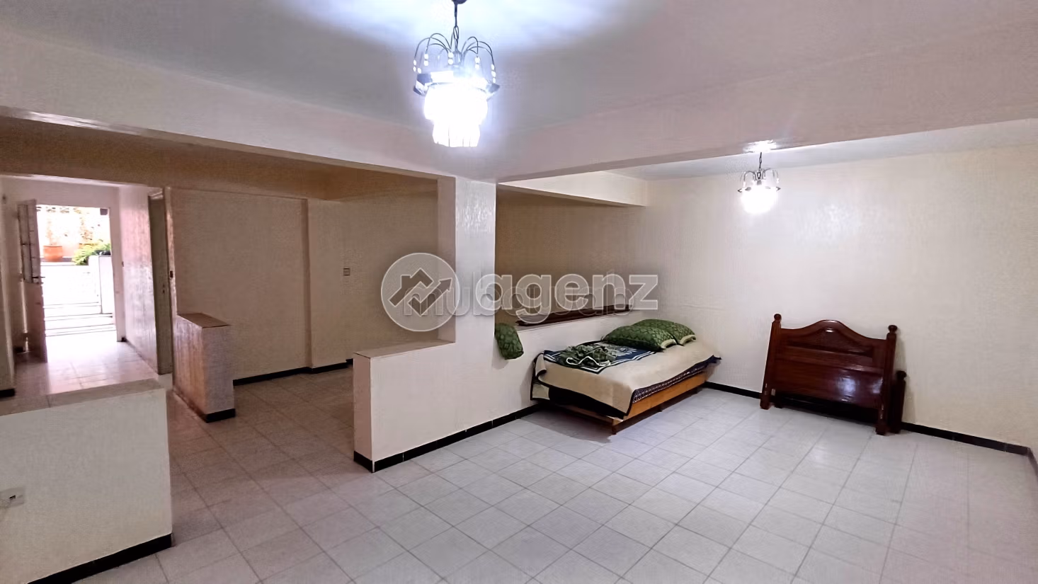 Villa à vendre 200 m², 7 chambres Avenue des F. A. R Meknès