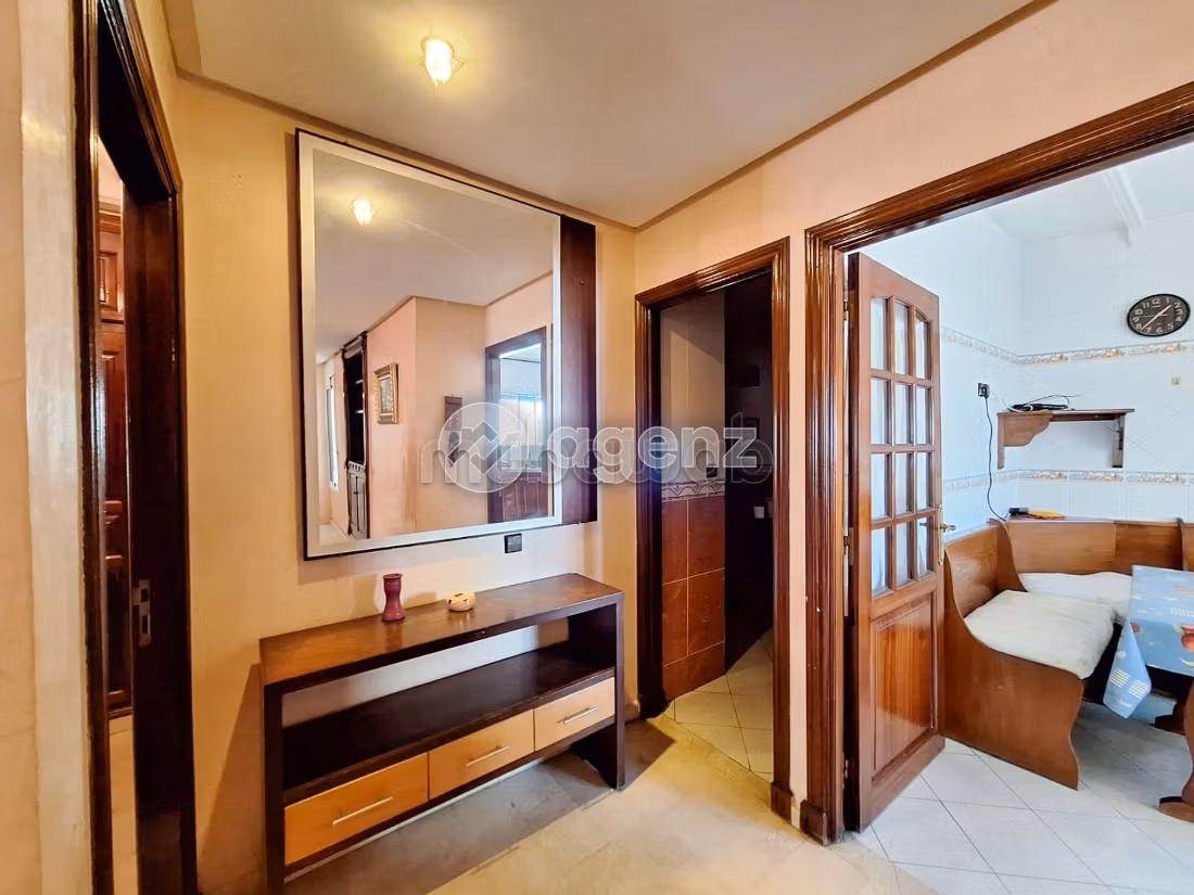 Splendido appartamento da acquistare a Val Fleury. 2 belle camere da letto. Terrazzo e garage