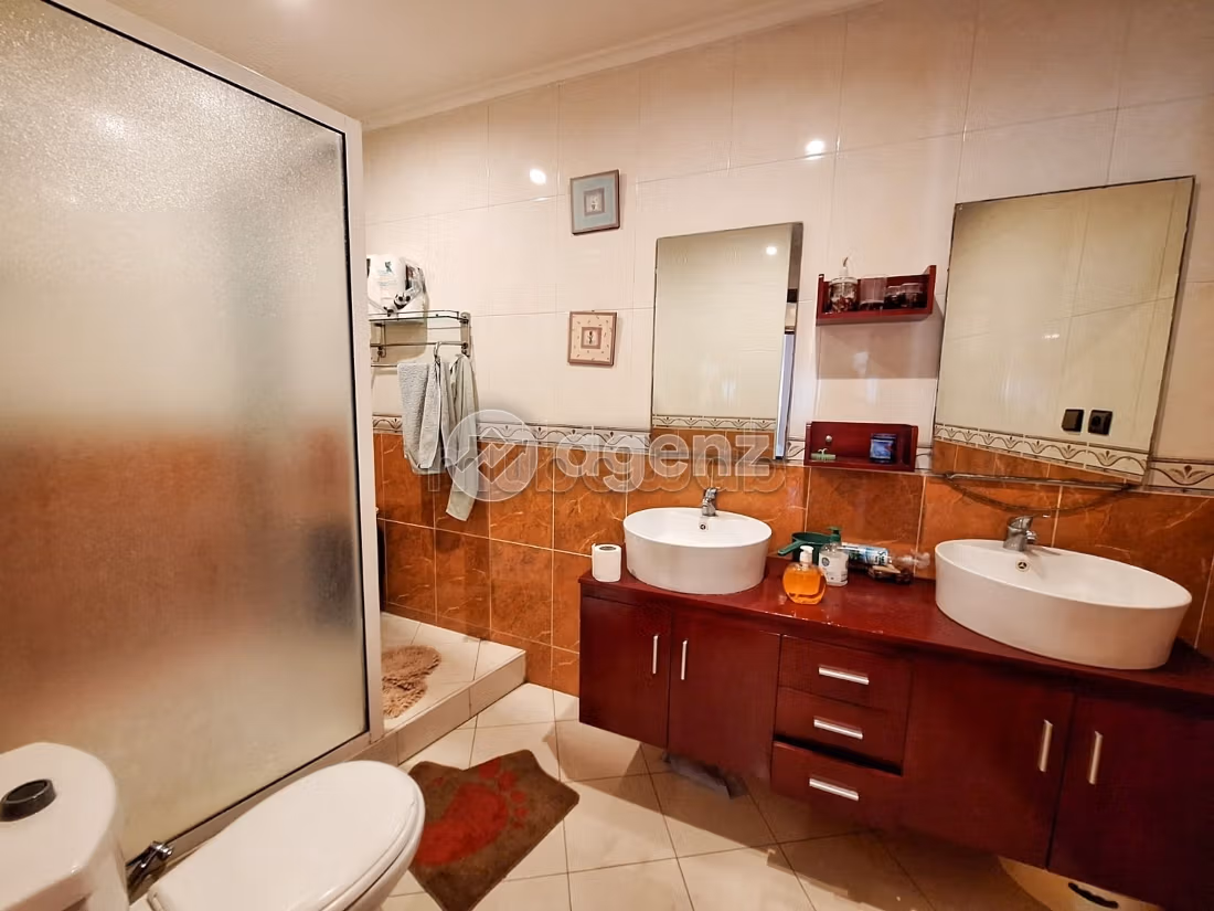 Splendido appartamento da acquistare a Val Fleury. 2 belle camere da letto. Terrazzo e garage