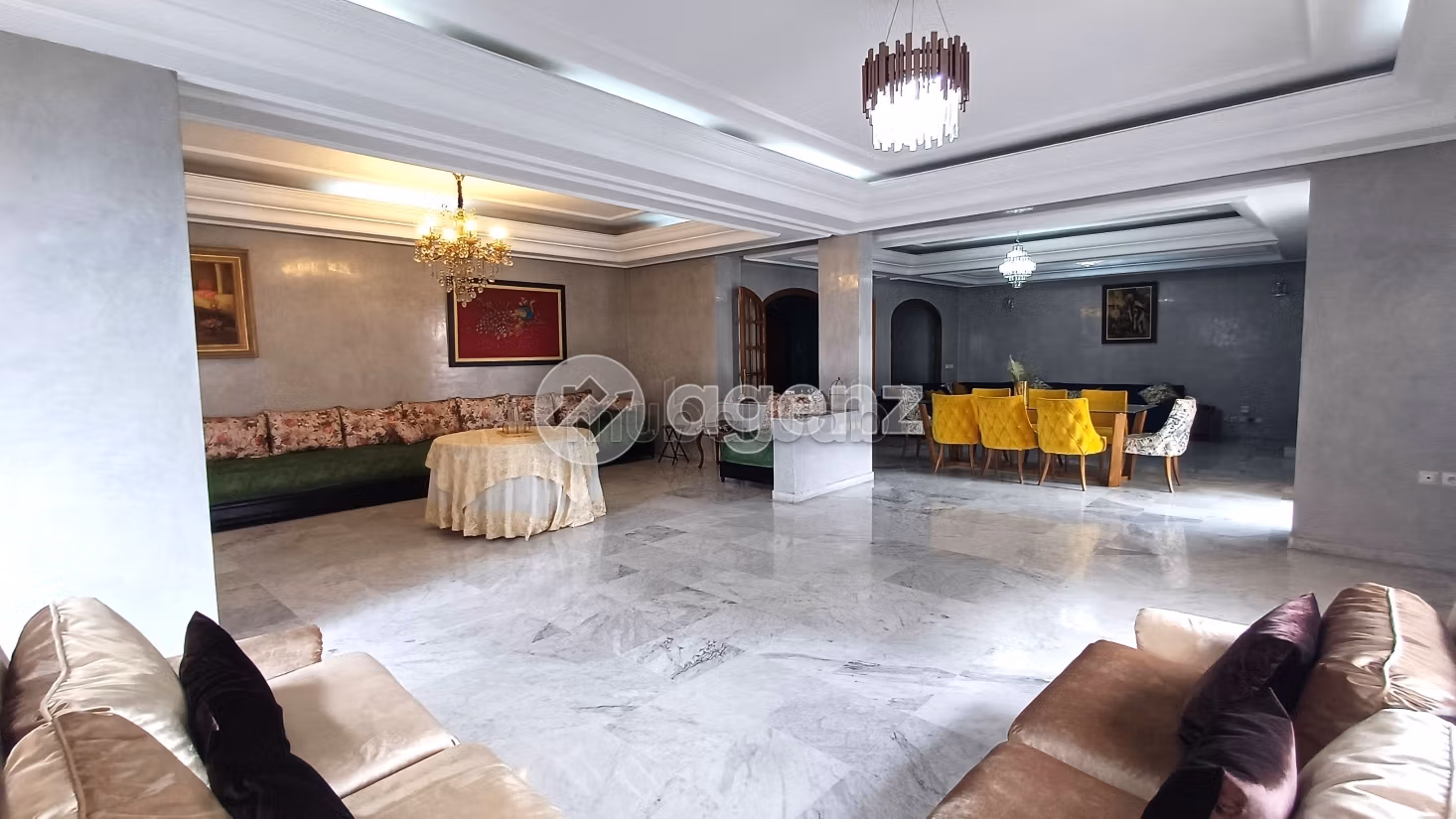 Splendido appartamento da acquistare a Derb Ben Houmane. 3 camere da letto. Posto auto e terrazzo