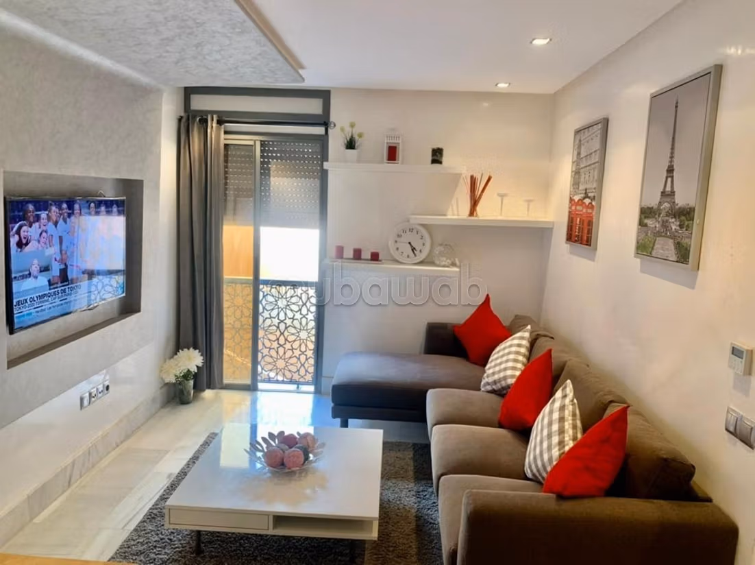 Appartement à louer à Maârif. 1 Pièce. Bien meublé