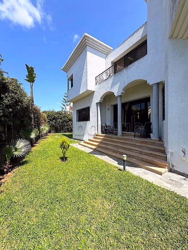 Villa con 5 Camere in Affitto – L’Orangeraie Souissi, Rabat