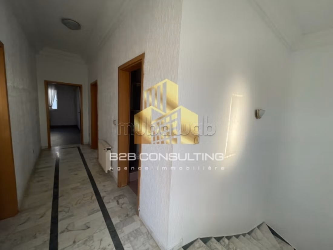 À louer une villa s4 à la marsa
