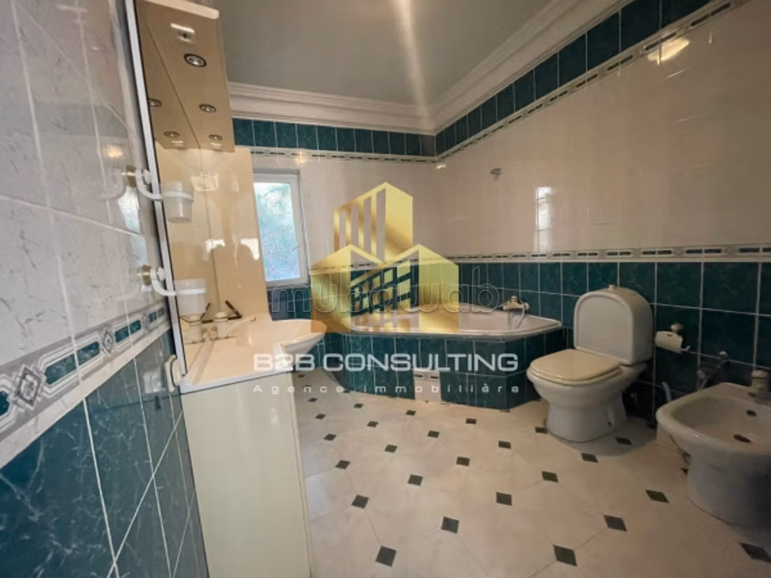 À louer une villa s4 à la marsa