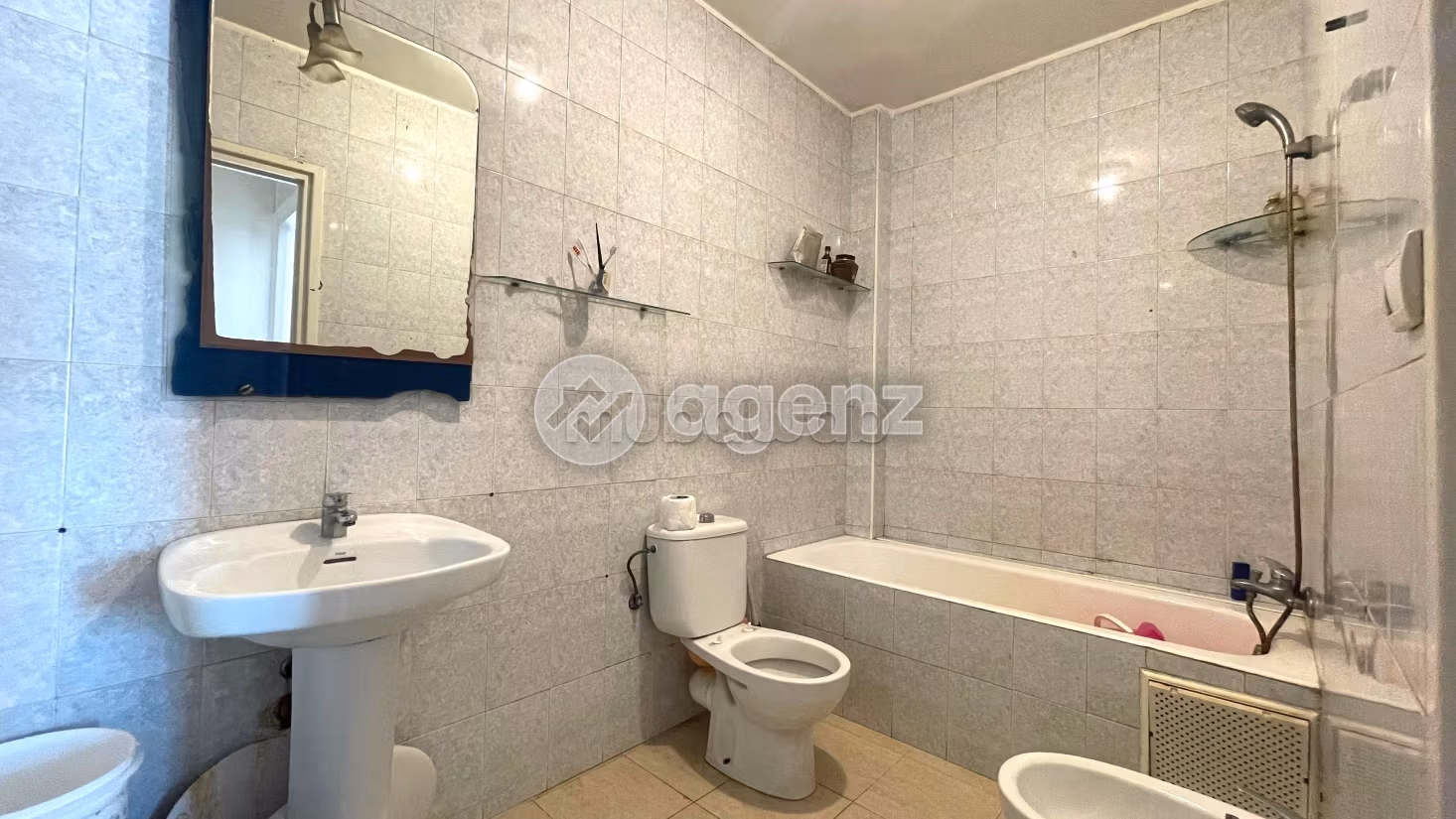 Vendita di uno splendido appartamento a Maârif Extension. Superficie 112 m². Ascensore e posto auto