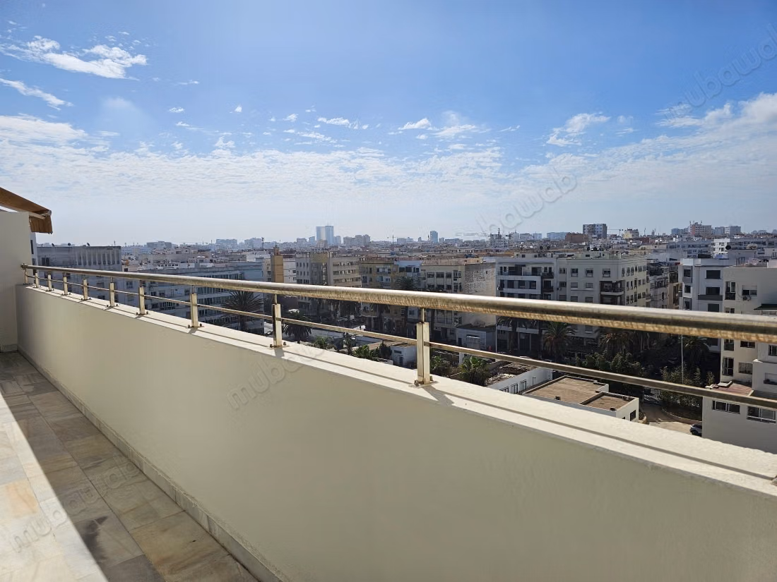 Bureaux équipés 128 m² à louer Boulevard de la Corniche