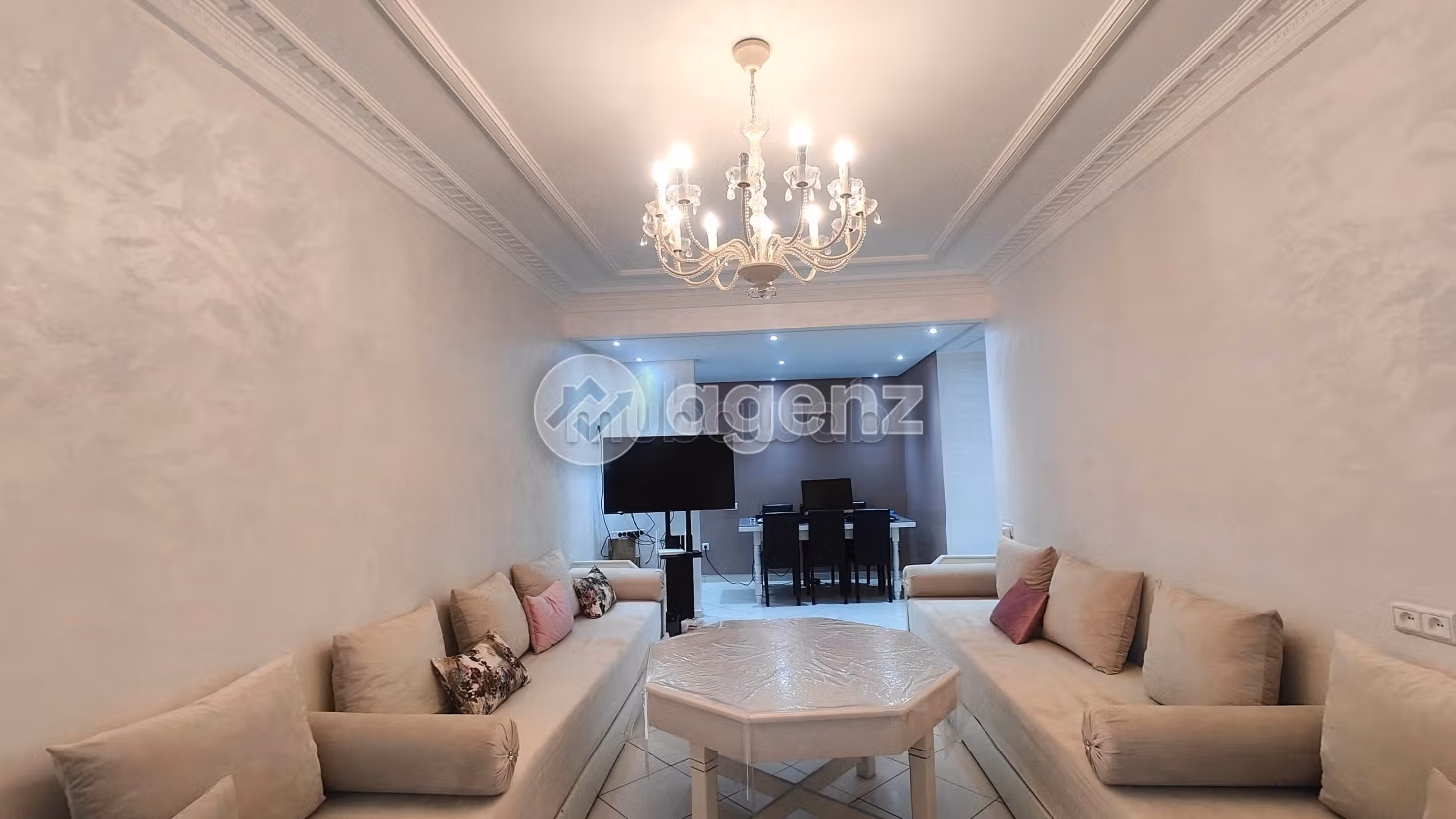 Splendido appartamento da acquistare a Belvédère. Superficie totale 91 m². Posto auto e ascensore