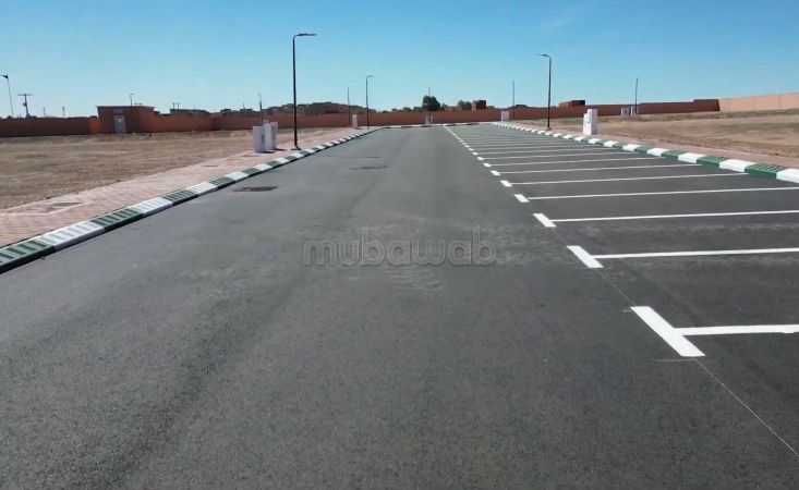 Land te koop in Ennakhil Palmeraie. Totale oppervlakte 361 m²